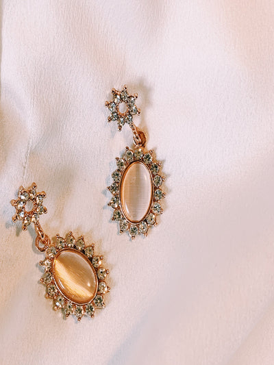 Grand Rising- Gold Earrings - AlamodBoutique